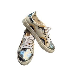 Goby Women's Multicolor Eye Sneakers Size 7.5